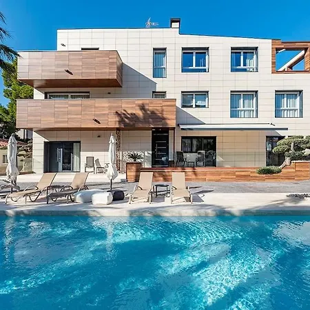 Luxury Casa Con Piscina, Wifi, 150m Dal Mare *